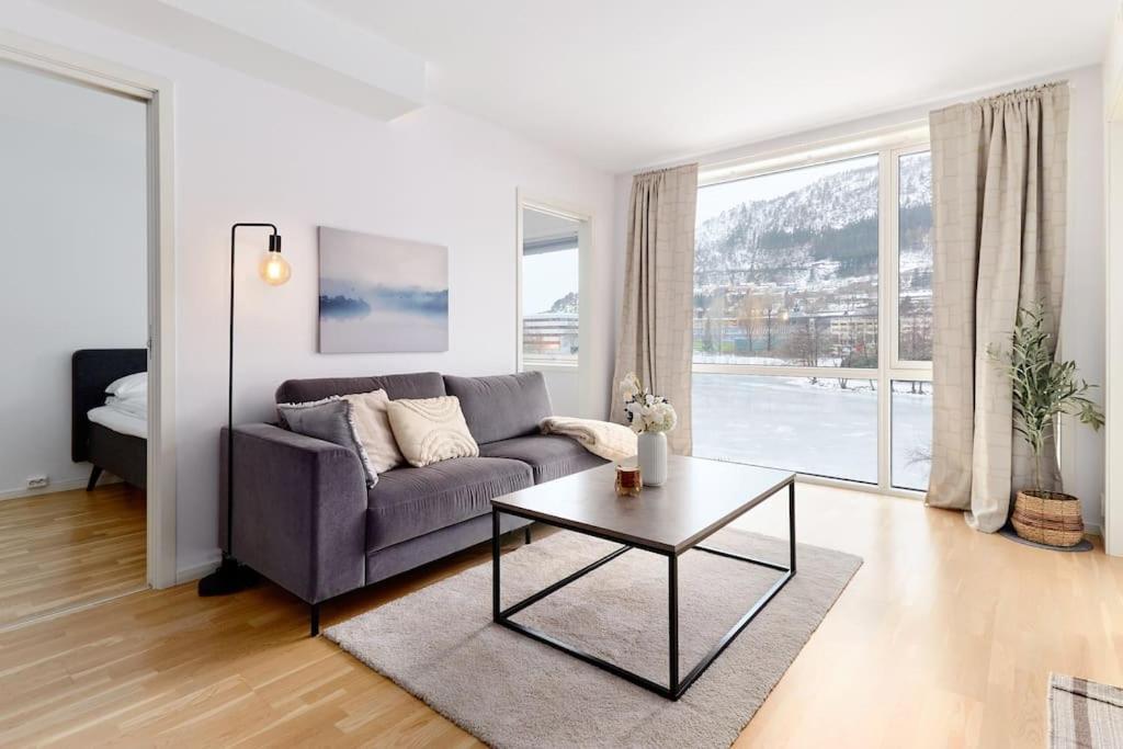 Bergen'S Finest: Sleek Oasis With Two Bedroom Екстер'єр фото