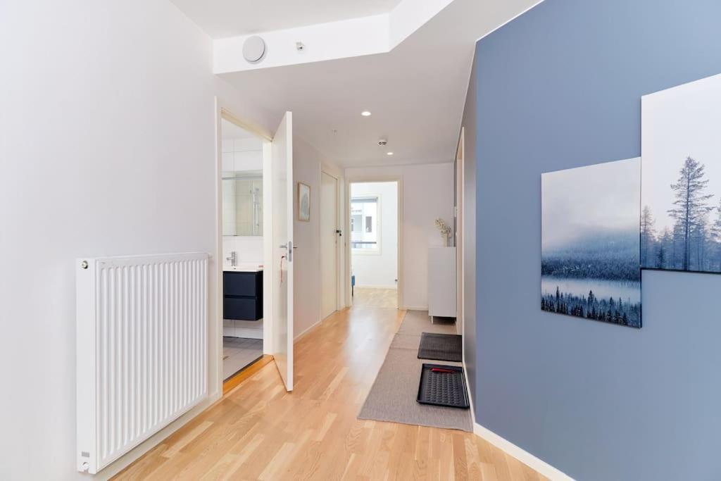 Bergen'S Finest: Sleek Oasis With Two Bedroom Екстер'єр фото